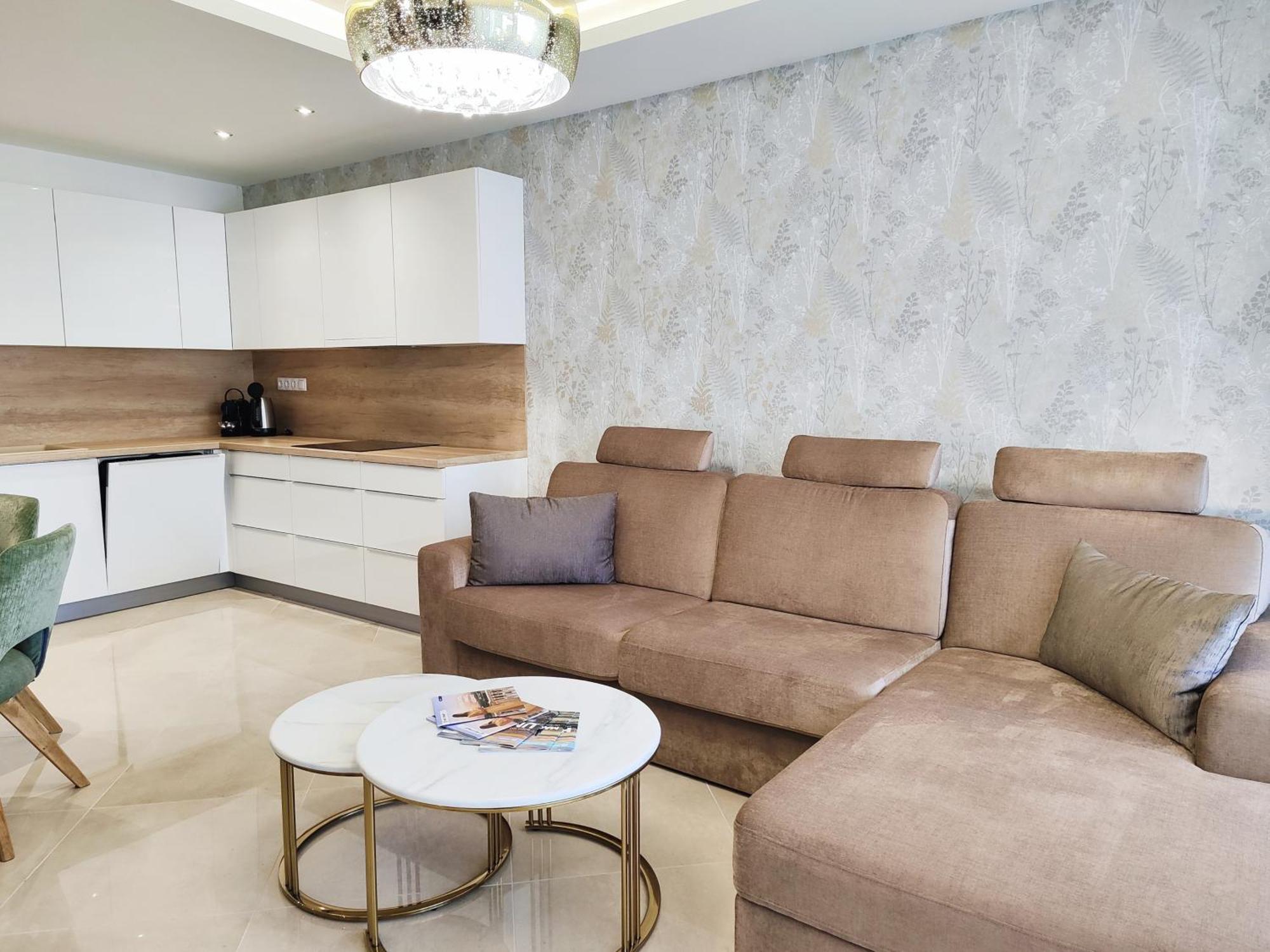 Royal Liberty Apartment Keszthely Ngoại thất bức ảnh
